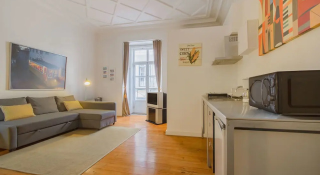 Chiado Balcony Apartment