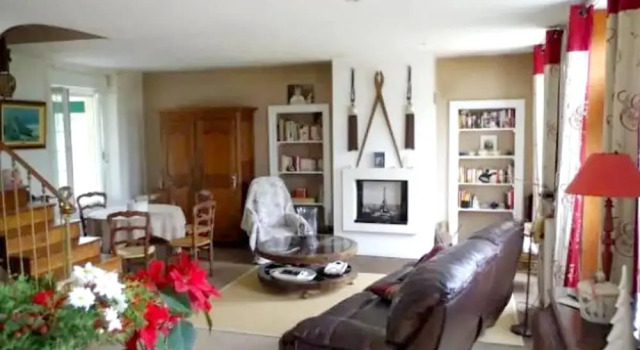 Villa With 4 Bedrooms in Saint-germain-du-pert, With Pool Access, Encl, 预订 别墅 圣日耳曼迪佩尔 D-Day海滩