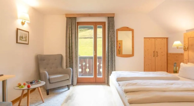 Hotel Nagglerhof am Weissensee, Rezervovat Hotel Hotely v Carinthia s parkováním, Parkování
