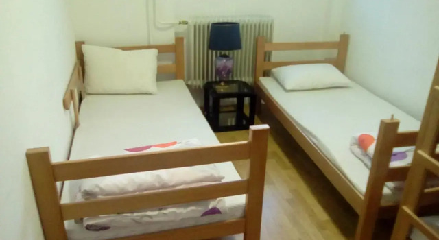 Hostel Jellostone, Забронировать Хостел Недорогие отели Белграда, рядом с Храм Святого Саввы, недорого