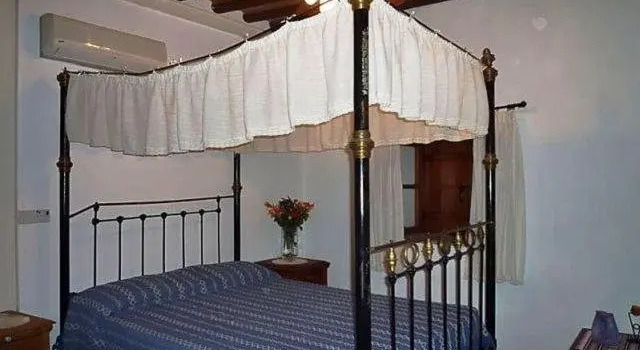 Narkissos Villa, Buchen Sie Villa Hotels in Tsada mit Parkplatz, Parkplätze