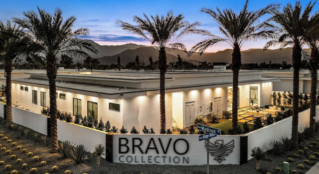 2 Luxury Villas Pickleball Court, Pool, Putting Green Bravo by Avantstay, Забронировать Дом для отпуска Индио Coachella Valley, рядом с Robin Hood Archery