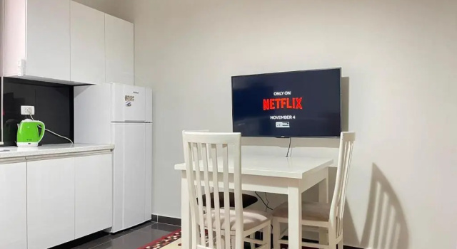 Cozy condo in Tirana at Pazari i Ri, Rezervasyon Daire Tirana County otoparklı oteller, Otopark