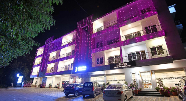 Cloud Pi9, Rezervovat Hotel Nainital Uttarakhand