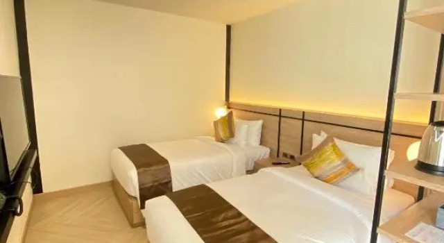 Номер Standard The Gold Living Life