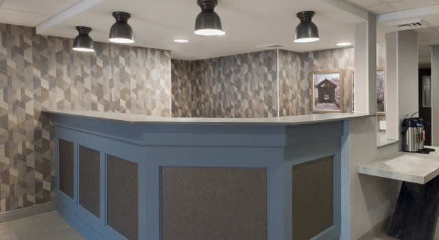 La Quinta Inn & Suites South Burlington, Varaa Hotelli Hotellit New England uima-altaalla, Uima-allas