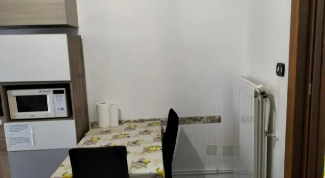 monolocale Ferrera, Varaa Hotelli Hotellit Bareggio pysäköinnillä, Pysäköinti