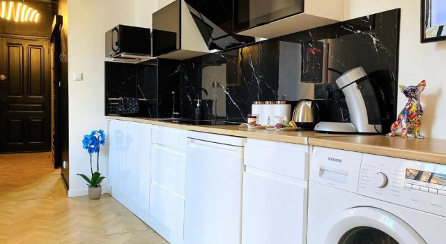 Апартаменты 2 Steps From Sea - Apartment 2 Bedroom - Kitchen - Wifi - Tramway - Air Conditioner - INTERNATIONAL TV - UNLIMITED MOVIES SERIES