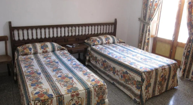 Двухместный номер Standard с балконом и с красивым видом из окна Hotel Fonda Agusti