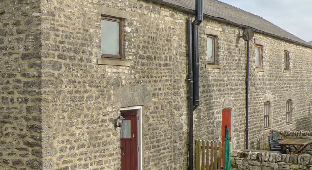 1 Primitive Mews