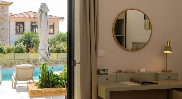 Полулюкс Kannas Mani Luxury Suites