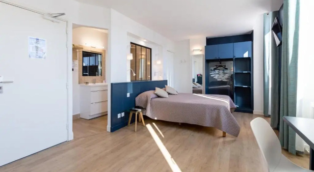 Номер Standard CitHotel Le Regina Bordeaux Gare Saint-Jean