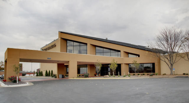 The Atrium Hotel on Third, Забронировать Отель Отели Иллинойс 3 звезды, 3*