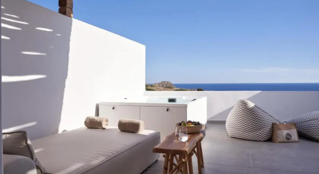 Armony Suites Milos, Prenota Hotel Hotel a Milo con piscina, Piscina