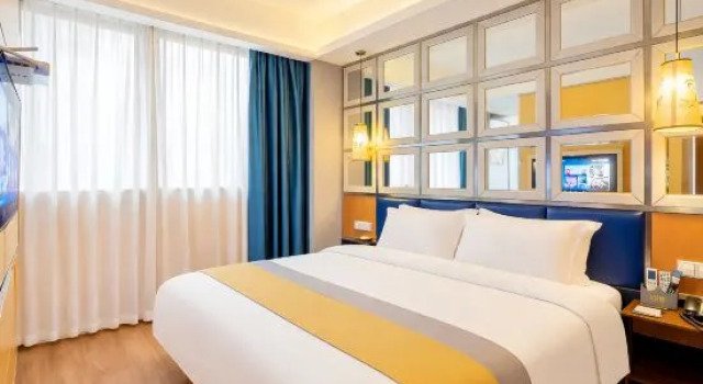 Люкс Мансарда Carto Hotel (Xinhe Square Tianyou Pedestrian Street)