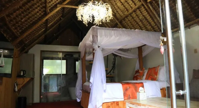 Коттедж Deluxe The Giraffe Cottages Restaurant and Bar