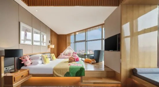Семейный тент Maison New Century Hotel