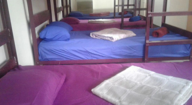Yaya Guesthouse - Hostel