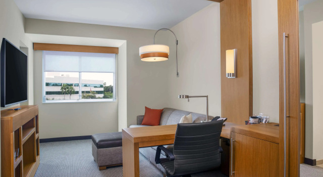Двухместный люкс c 1 комнатой Hyatt Place Titusville Kennedy Space Center