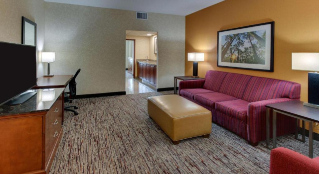 Люкс Drury Inn & Suites Meridian