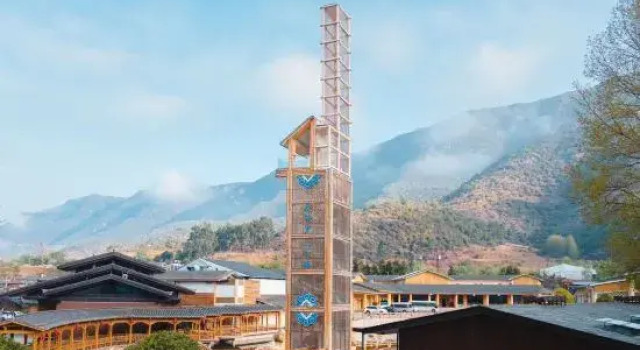 Lugu Lake Mosuo Home Hotel, Đặt Khách sạn Khách sạn ở Gesa có hồ bơi, Hồ bơi