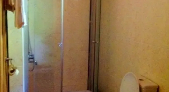 Коттедж Deluxe с красивым видом из окна Lake Bunyonyi Eco Resort