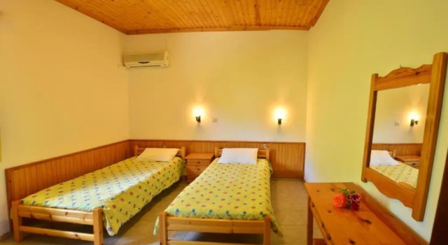 Студия Цокольный этаж Kapases Apartments