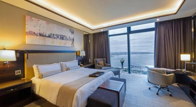 Двухместный номер Deluxe с видом на море Fairmont Baku, Flame Towers