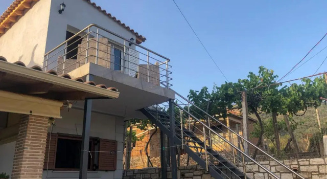 Апартаменты Milos Apartments