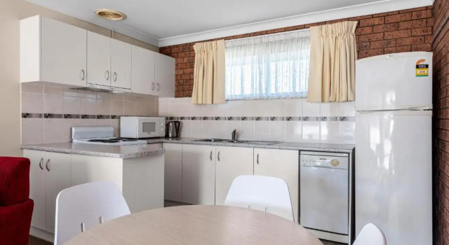 Апартаменты Deluxe Bomaderry Motor Inn