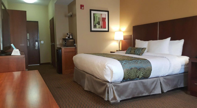 Двухместный люкс Best Western Airport Inn & Suites