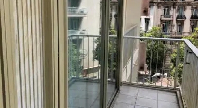 2 Pieces / Mer / 55M2 / Centre Ville / :, Забронировать Отель Ницца Приморские Альпы, рядом с Железнодорожный вокзал Ницца-Вилль