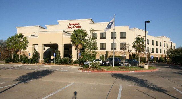 Люкс Hampton Inn & Suites College Station