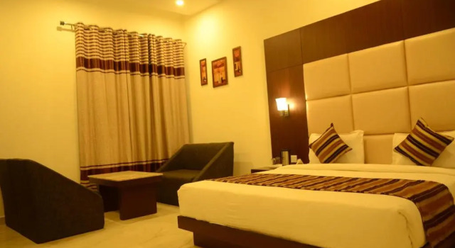 Hotel The ONIX, Varaa Hotelli Mājra Uttarakhand