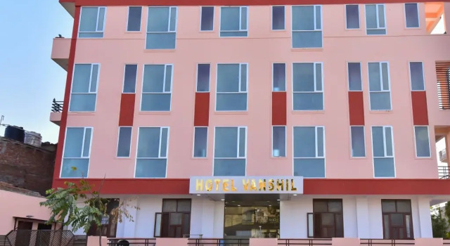 Hotel Vanshil by OYO Rooms