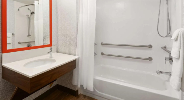 Номер Standard Hampton Inn & Suites Scottsburg