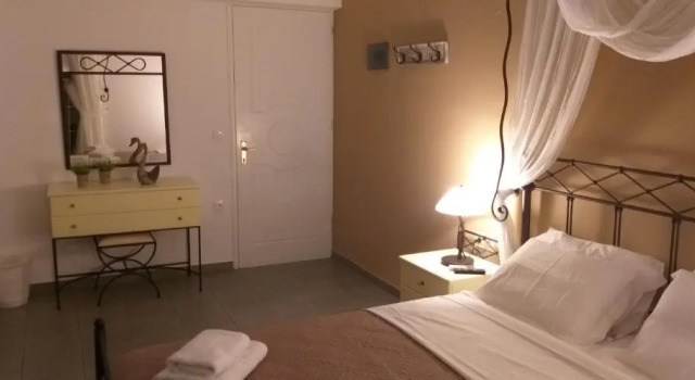 Номер Standard Asterias Studios