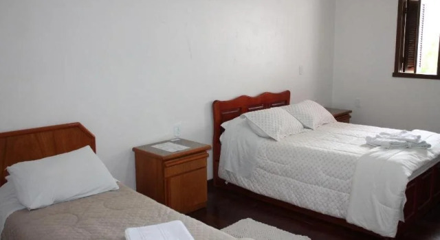 Hotel Somensi, Забронировать Отель Бенту-Гонсалвис Serra Gaucha, рядом с Винодельня Aurora