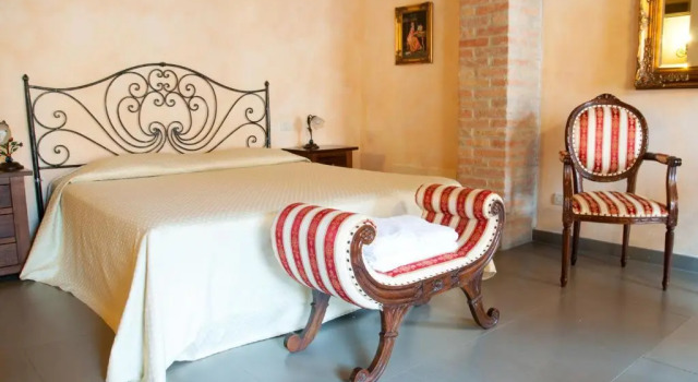 Hotel La Tavola Rotonda, Prenota Hotel Hotel a Cortemaggiore con piscina, Piscina