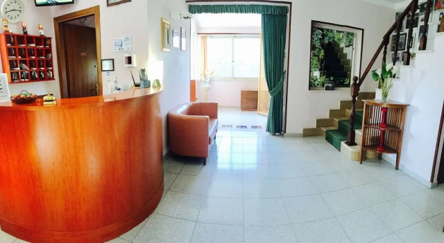 Hotel Villa Pirotta, Забронировать Вилла Санникандро-ди-Бари 