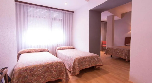 Люкс Hotel Unzaga Plaza