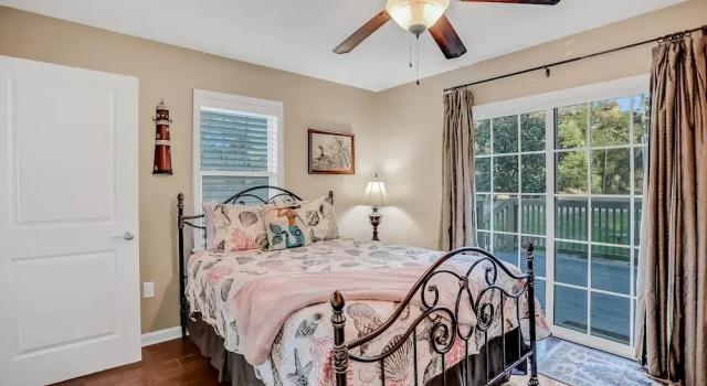 Inviting Waterfront Cottage With Balcony, Firepit, Marsh Views, & Washer/dryer, Забронировать Дом для отпуска Амилия Jacksonville Coast