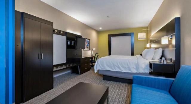 Люкс Holiday Inn Express Hotel & Suites Kilgore by IHG