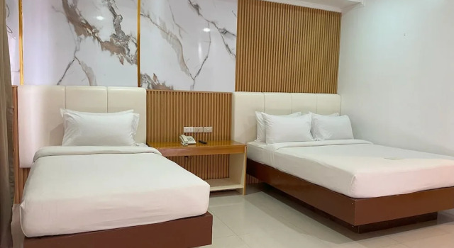 Номер Premium LM Metro Hotel