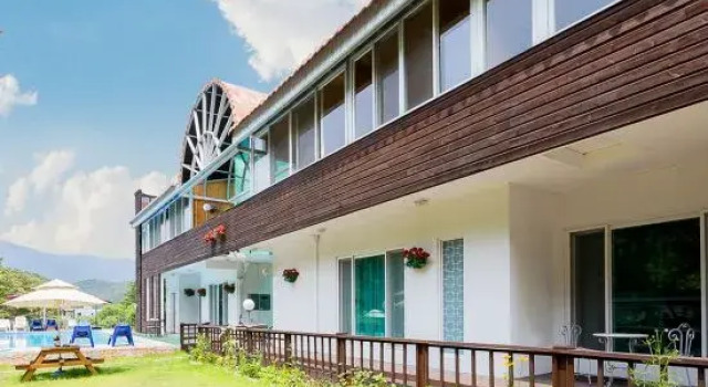 Gapyeong La Foret Pension, Prenota Hotel Hotel a Gyeonggi-do con parcheggio, Parcheggio