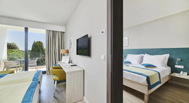 Номер Superior с балконом Hotel Sipar Plava Laguna