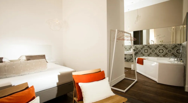 Номер Grand LHôtel Particulier Beziers
