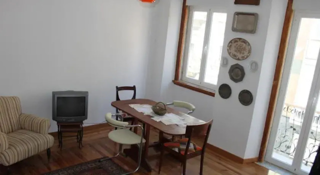 Doll Apartment, Забронировать Апартаменты/квартира Лиссабон Эстремадура, рядом с Ботанический сад Jardim do Torel