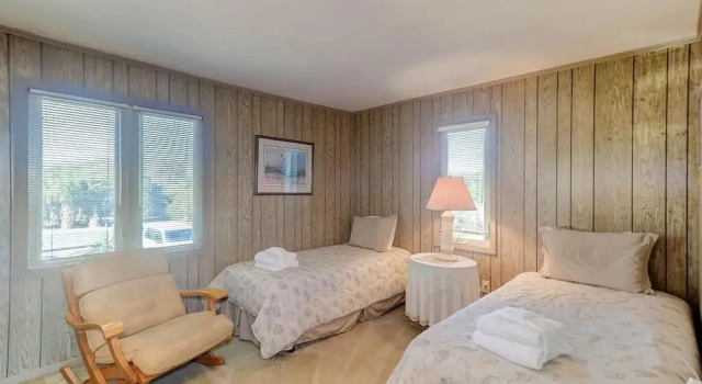 1737 East Ashley, Забронировать Дом для отпуска Коттеджи Южной Каролины, Коттедж