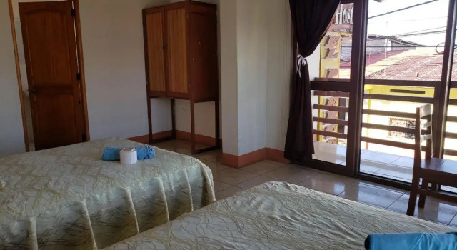 Hostal El Puerto